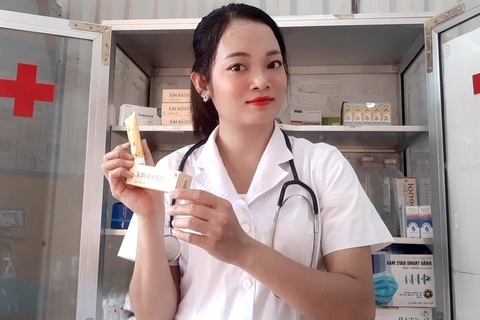 Nền tảng cá cược thể thao
 - Nhân viên y tế Hương Nguyễn nói gì về sản phẩm Kem Bôi Da Thuần Mộc?